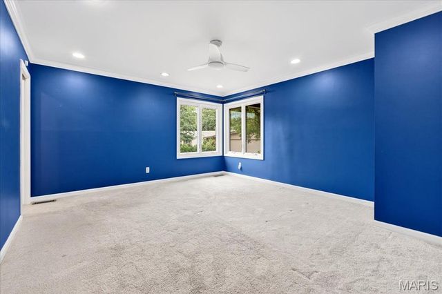 8 Number Two Green Drive, St Charles, MO 63303