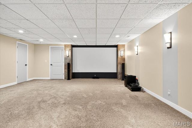 8 Number Two Green Drive, St Charles, MO 63303