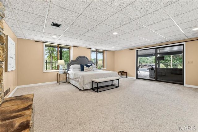 8 Number Two Green Drive, St Charles, MO 63303