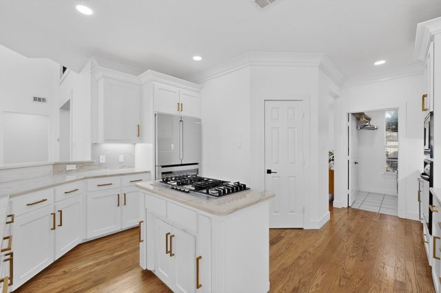 6440 Fianna Hills Drive, Fort Worth, TX 76132