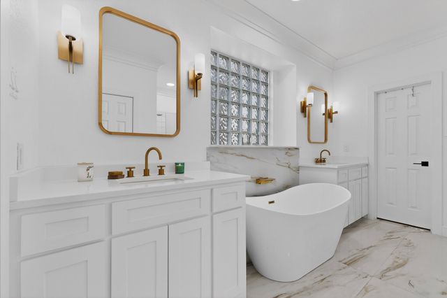 6440 Fianna Hills Drive, Fort Worth, TX 76132