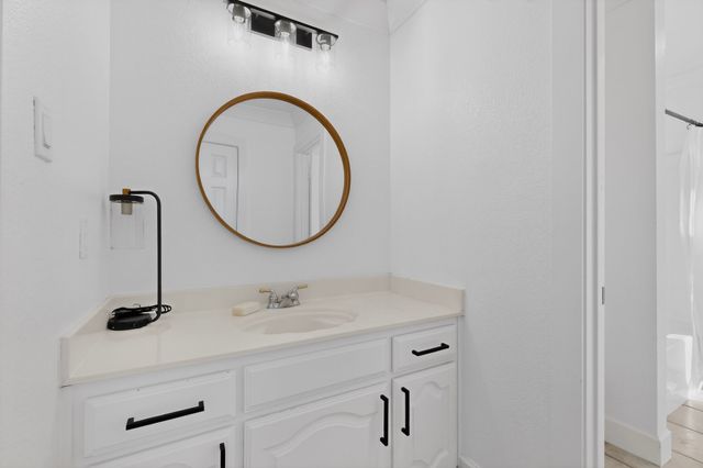 6440 Fianna Hills Drive, Fort Worth, TX 76132