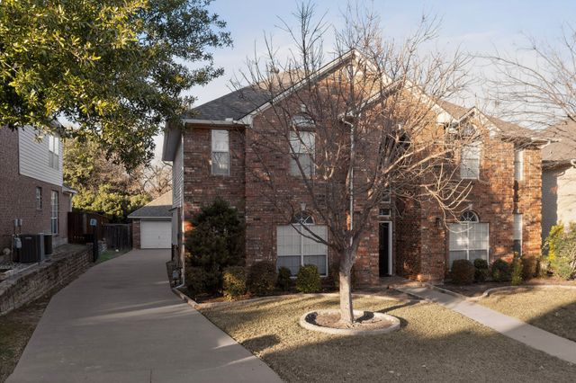 6440 Fianna Hills Drive, Fort Worth, TX 76132