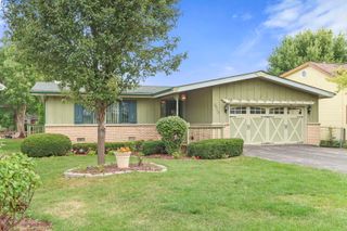 33113 N Cove Road, Grayslake, IL 60030