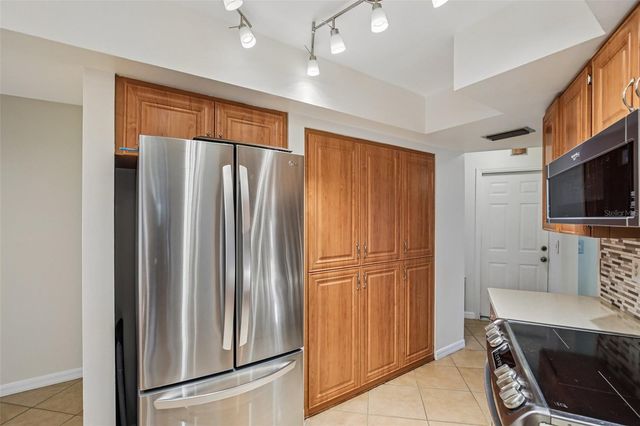 4541 CHARING CROSS ROAD, Sarasota, FL 34241