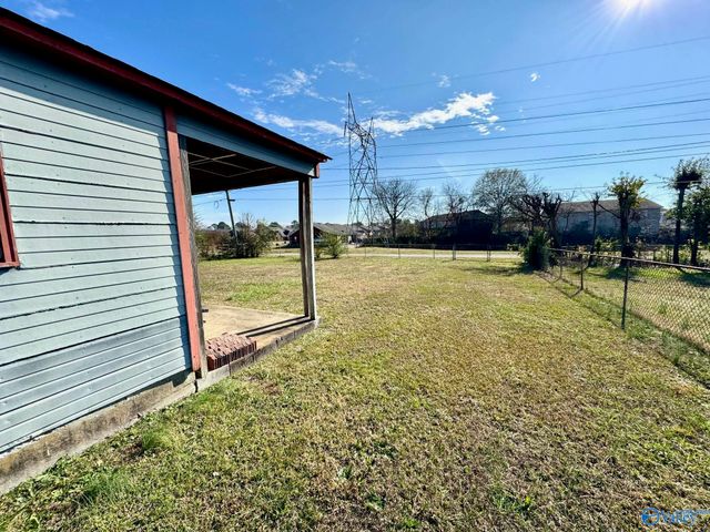 611 Clearview Street SW, Decatur, AL 35601