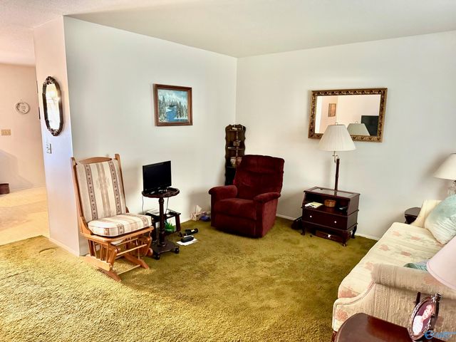 611 Clearview Street SW, Decatur, AL 35601