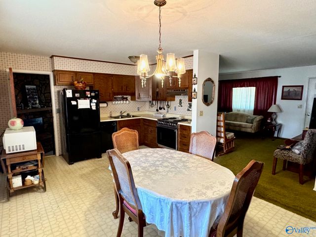 611 Clearview Street SW, Decatur, AL 35601