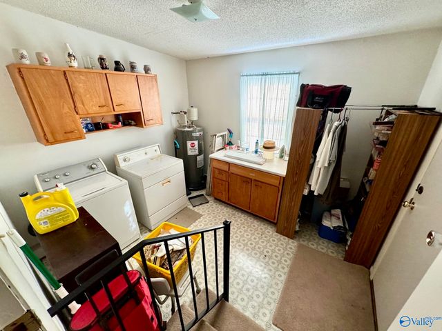 611 Clearview Street SW, Decatur, AL 35601