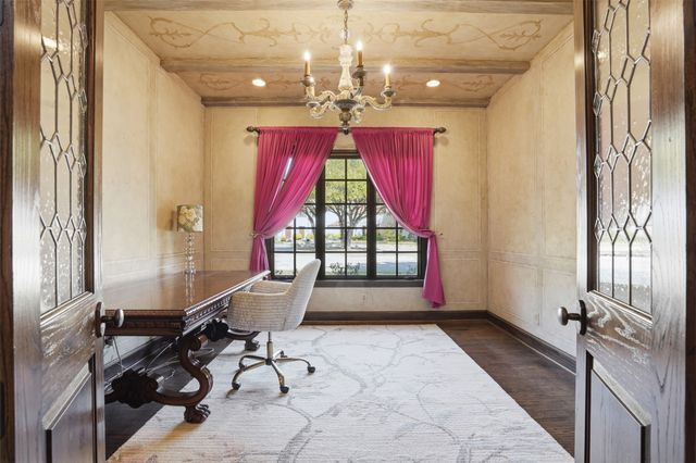 6674 Laurel Valley Drive, Fort Worth, TX 76132