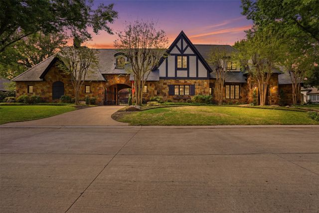 6674 Laurel Valley Drive, Fort Worth, TX 76132