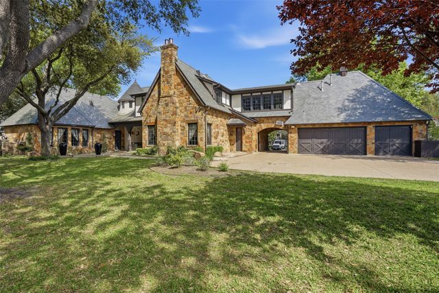 6674 Laurel Valley Drive, Fort Worth, TX 76132