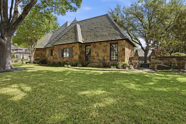 6674 Laurel Valley Drive, Fort Worth, TX 76132