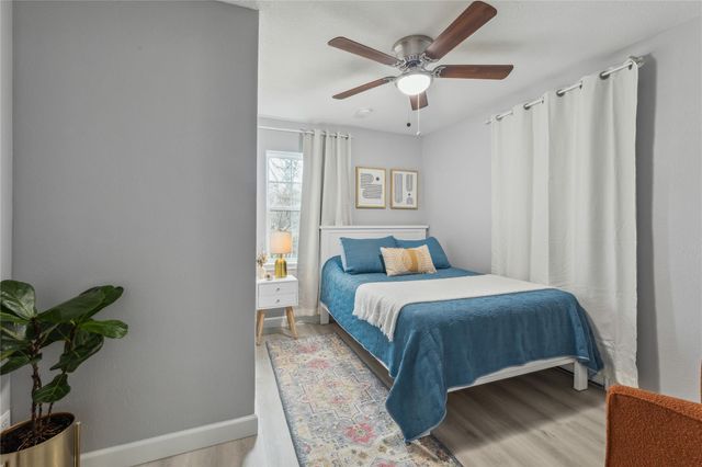 2105 E 17th ST, Austin, TX 78702