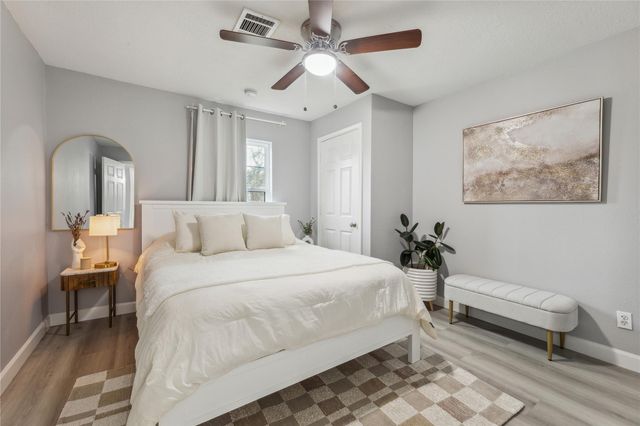 2105 E 17th ST, Austin, TX 78702