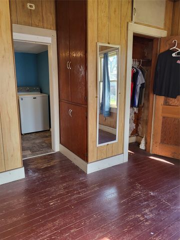 1312 Lagonda Avenue, Fort Worth, TX 76164