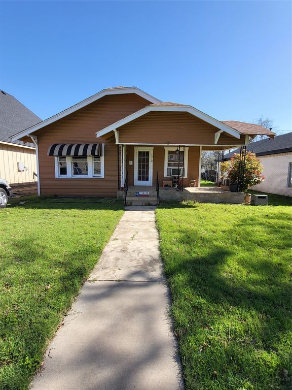 1312 Lagonda Avenue, Fort Worth, TX 76164