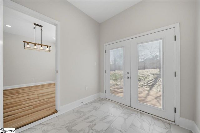 563 Clairidge Drive, Boiling Springs, SC 29316