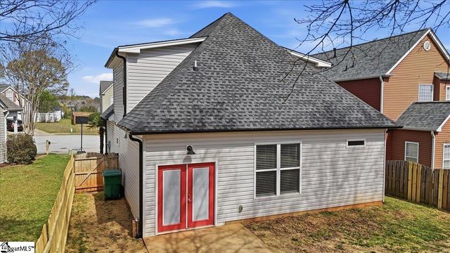 563 Clairidge Drive, Boiling Springs, SC 29316