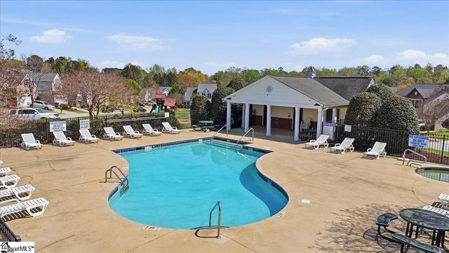 563 Clairidge Drive, Boiling Springs, SC 29316