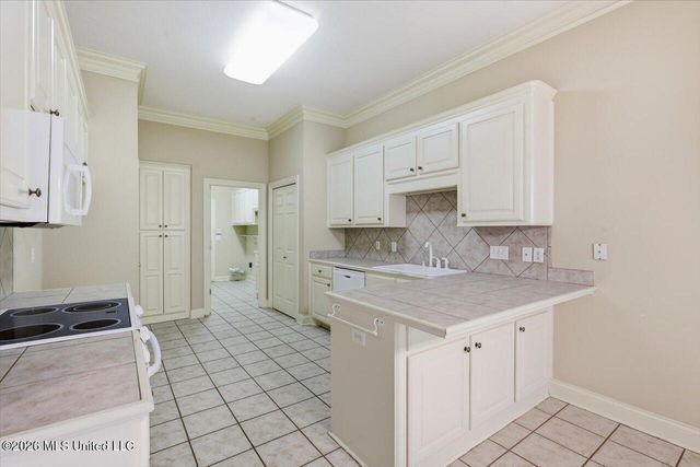 208 Geneva Boulevard, Madison, MS 39110
