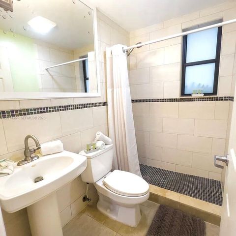 585 NE 66th St 3, Miami, FL 33138