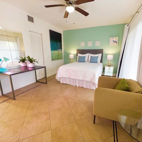 585 NE 66th St 3, Miami, FL 33138