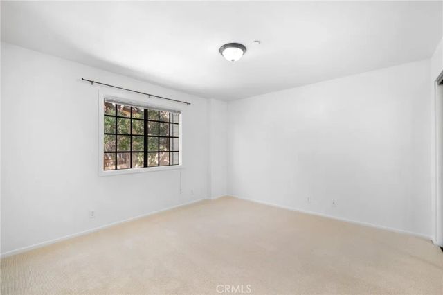 2747 Hermosa Avenue 6, Montrose, CA 91020