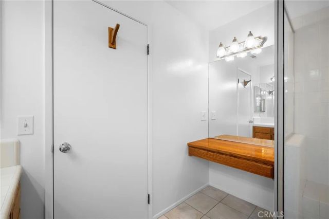 2747 Hermosa Avenue 6, Montrose, CA 91020