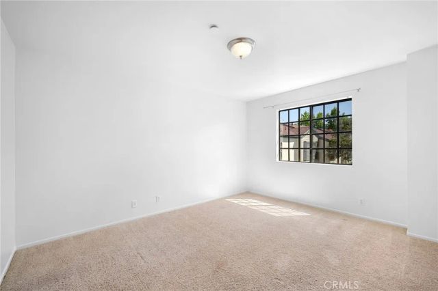 2747 Hermosa Avenue 6, Montrose, CA 91020