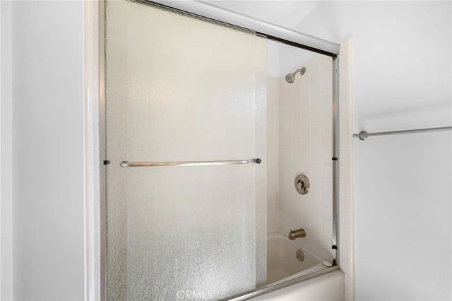 2747 Hermosa Avenue 6, Montrose, CA 91020