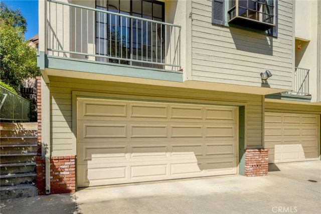 2747 Hermosa Avenue 6, Montrose, CA 91020
