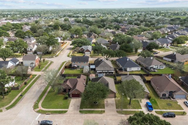 6230 Pleasant Stream Drive, Katy, TX 77449