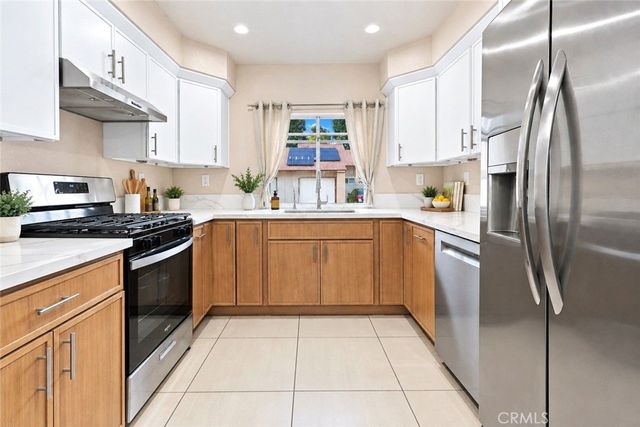 1611 Raintree Place D, Corona, CA 92879