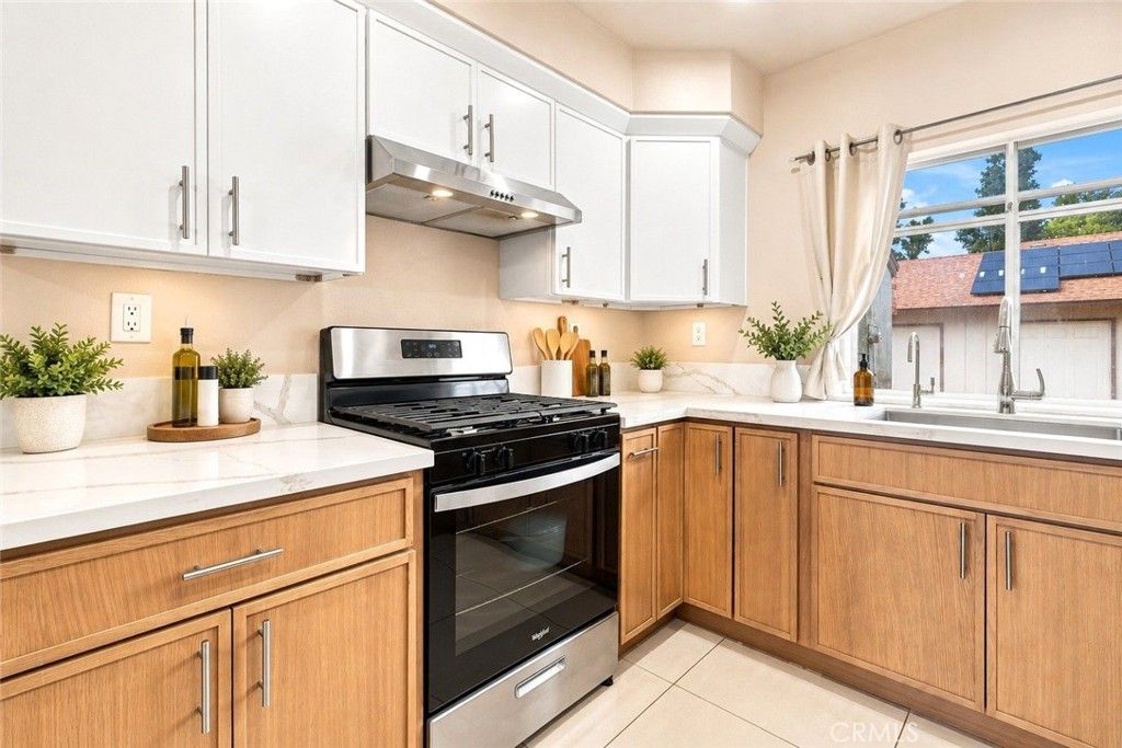 1611 Raintree Place D, Corona, CA 92879