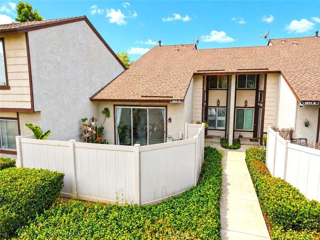 1611 Raintree Place D, Corona, CA 92879 — photo 2