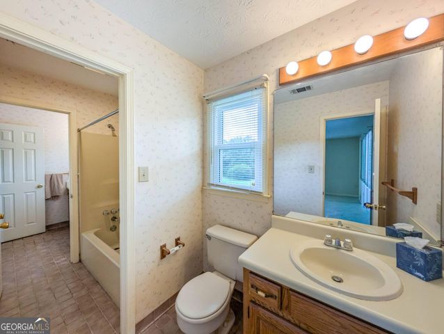 195 Skyview Drive, Social Circle, GA 30025