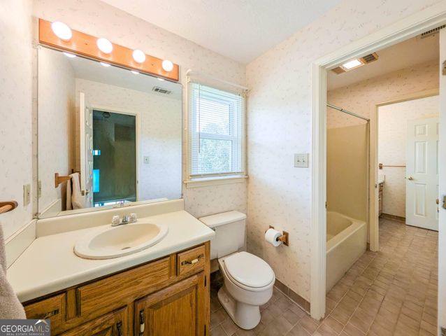 195 Skyview Drive, Social Circle, GA 30025
