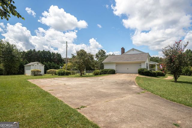 195 Skyview Drive, Social Circle, GA 30025