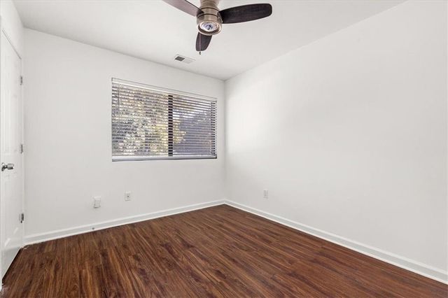 3755 Mulkey Cir, Marietta, GA 30008