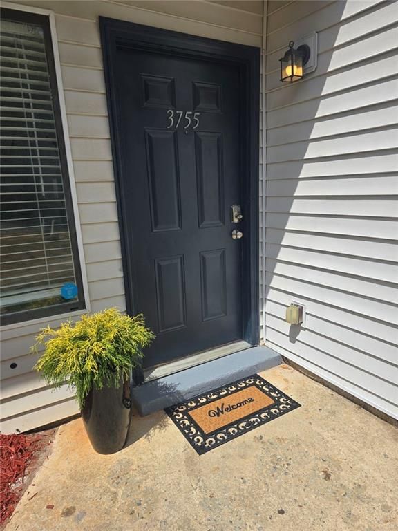 3755 Mulkey Cir, Marietta, GA 30008