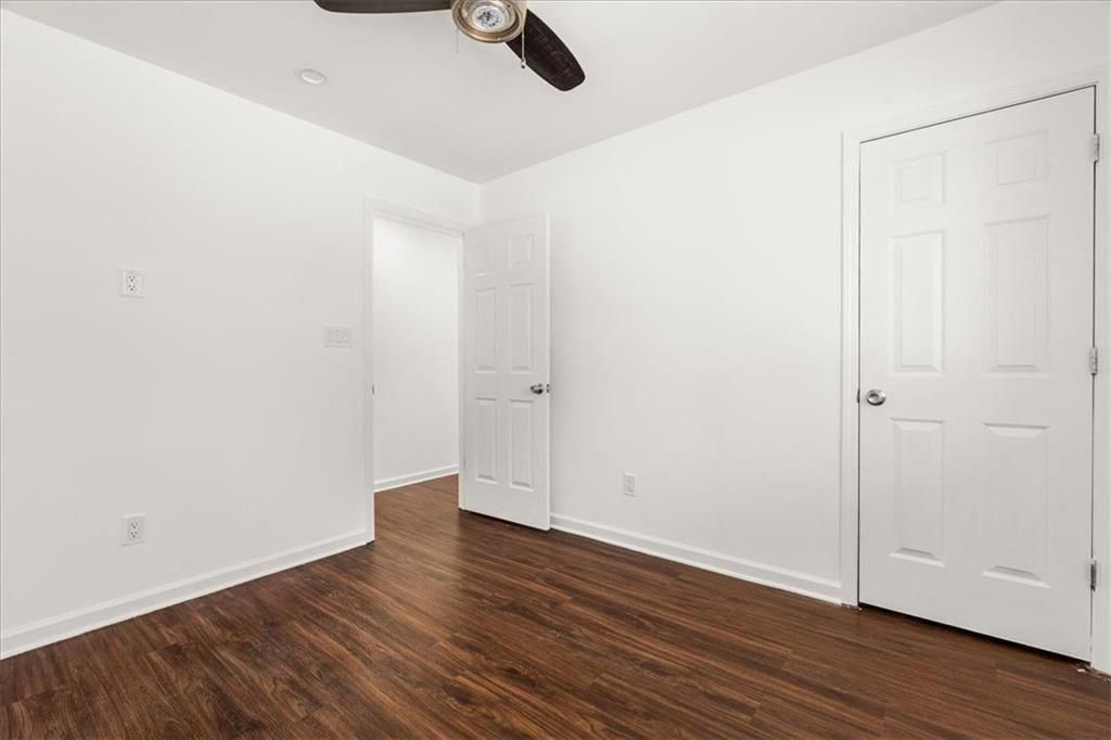 Image 10 of property listing at 3755 Mulkey Cir, Marietta, GA 30008