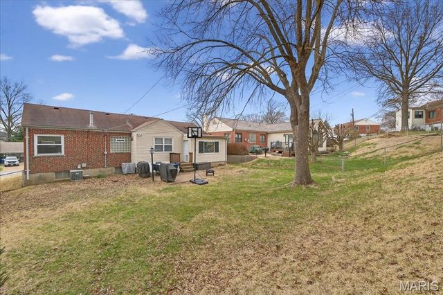 9467 Arban Drive, Crestwood, MO 63126