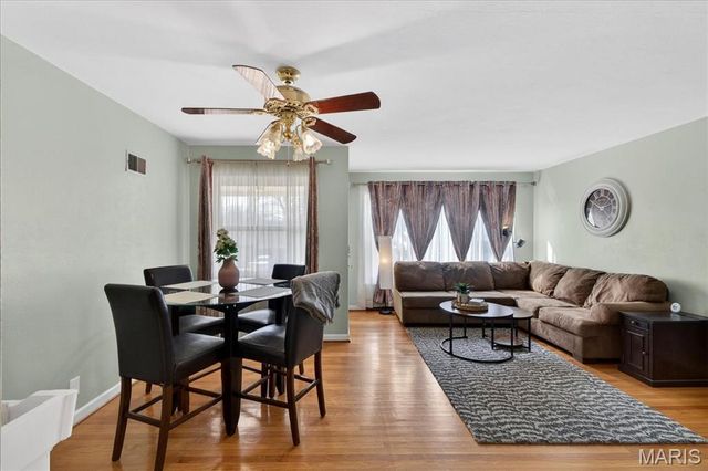 9467 Arban Drive, Crestwood, MO 63126