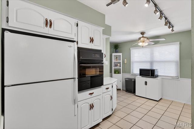 9467 Arban Drive, Crestwood, MO 63126