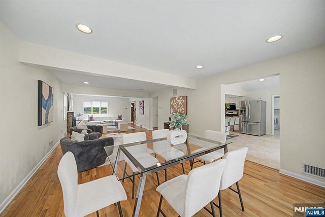 86 Hazelton Terrace, Tenafly, NJ 07670
