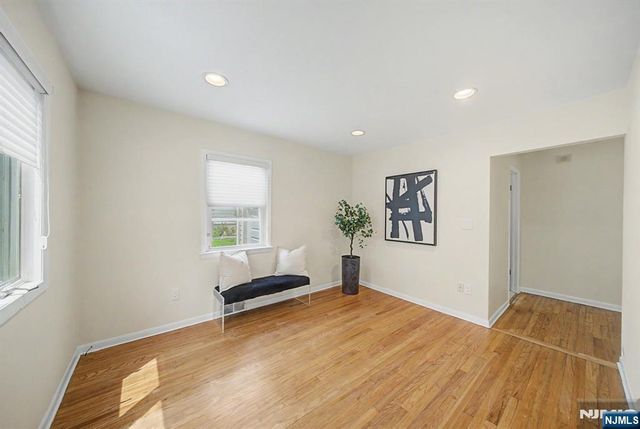 86 Hazelton Terrace, Tenafly, NJ 07670