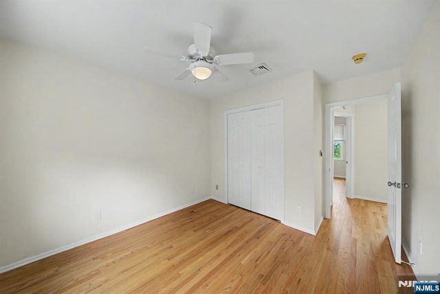 86 Hazelton Terrace, Tenafly, NJ 07670