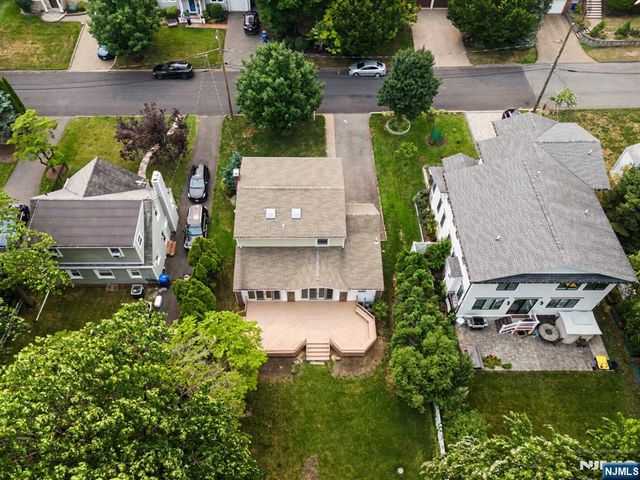 86 Hazelton Terrace, Tenafly, NJ 07670