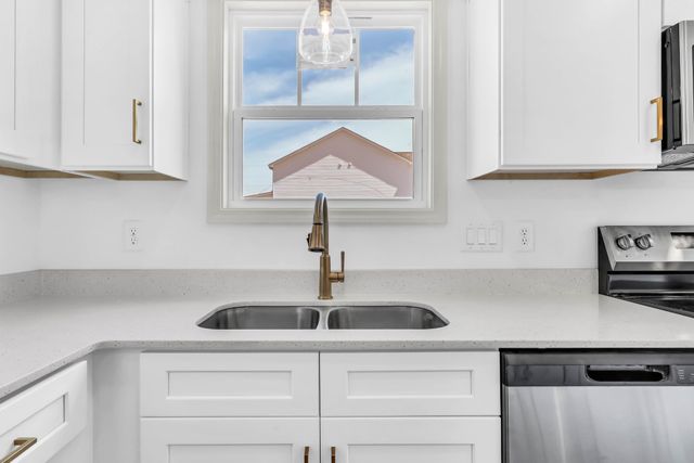 220 Quarry Overlook Way, Clarksville, TN 37043